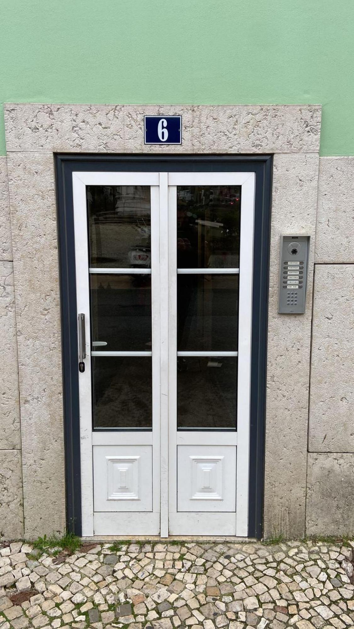 Апартаменти Exuberante Refugio No Centro De Lisboa Екстер'єр фото